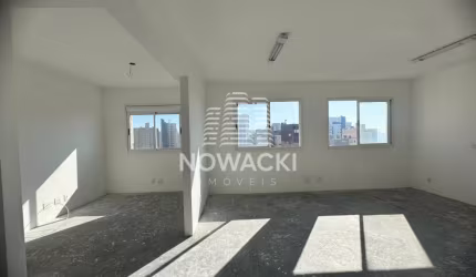 APARTAMENTO 3 QUARTOS E 2 VAGAS EM CONDOMÍNIO CLUBE NO ÁGUA VERDE