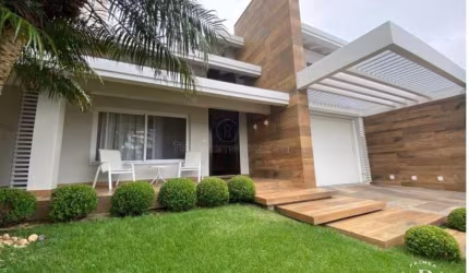 Casa/Sobrado 3 Dormitórios - Bairro Zona Nova