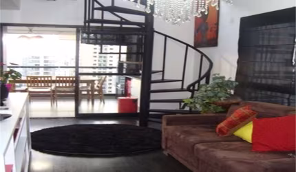 Apartamento Duplex, Vila da Saúde