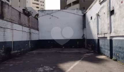 Terreno localizado na Barra Funda