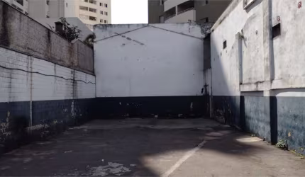 Terreno localizado na Barra Funda