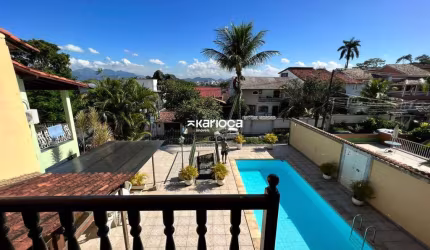 Casa 4 quartos - 320 metros em condomínio fechado na Freguesia Jacarepaguá - Capim Melado