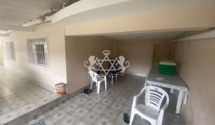 Casa Muito bem Localizada à Venda, Indaiá lado Morro Caraguatatuba, SP