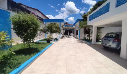 Ótima  Casa,  com Suítes Independentes e Infraestrutura Moderna, no Jardim Porto Novo, Caraguatatub