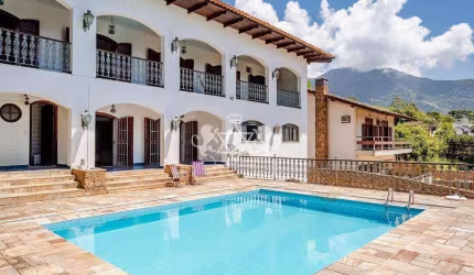 Sobrado à venda com vista panorâmica para o mar, 04 suítes, piscina, espaço gourmet completo , Prai