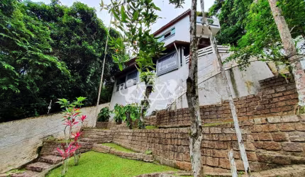 Sobrado à venda, com  05 dormitorios e 759m² de terreno, Massaguaçu, Litoral Norte Caraguatatuba, S