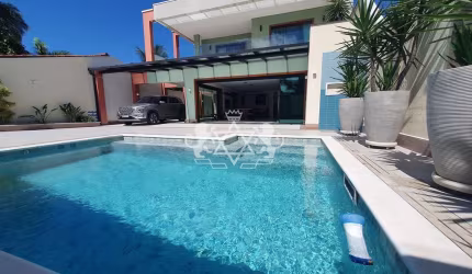 Casa à venda, Jardim Britânia, Caraguatatuba, SP