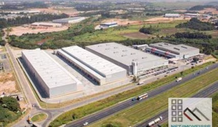 GALPÃO LOGÍSTICO COM RENDA IMEDIATA (1.438m²), 6 BANHEIROS, 9 VAGAS. AO LADO DA RODOVIA BANDEIRANTES EM JUNDIAÍ