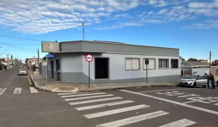 Imóvel Comercial para Venda em Guarapuava, Centro, 3 dormitórios, 1 banheiro