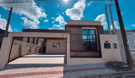 Casa para Venda em Guarapuava, Batel, 3 dormitórios, 1 suíte, 2 banheiros, 2 vagas