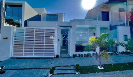Casa à venda em Maringá, Jardim Imperial, com 3 quartos, com 180 m²