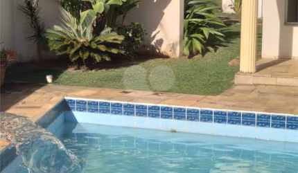 Condomínio com 4 quartos à venda ou para locação em Marambaia - SP