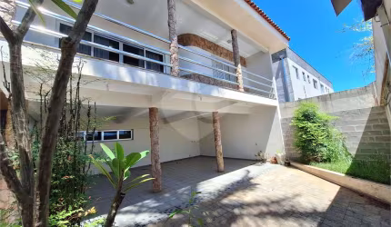 Casa com 4 quartos à venda ou para locação em Santa Rosa - SP