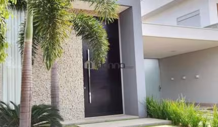 Casa 3 suítes no Condomínio Estância dos Ipes