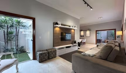 Casa à venda, 2 quartos, 1 suíte, Jardim Nenê Gomes - Uberaba/MG
