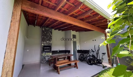CASA Á VENDA NO BAIRRO ELZA AMUÍ II
