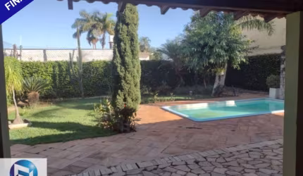Casa de Luxo à Venda em São José do Rio Preto-SP, Bairro Mansur Daud: 3 Quartos, 2 Suítes, 2 Salas, 3 Banheiros, 4 Vagas, 350m². Venha Conferir!