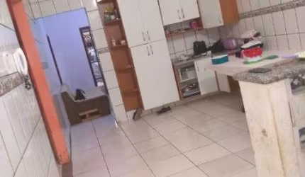Casa à venda em São José do Rio Preto-SP, Jardim Arroyo: 2 quartos, 1 suíte, 2 salas, 2 banheiros, 3 vagas, 175m².