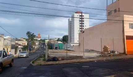 Terreno para alugar, 650 m² por R$ 15.000,00/mês - São Benedito - Uberaba/MG