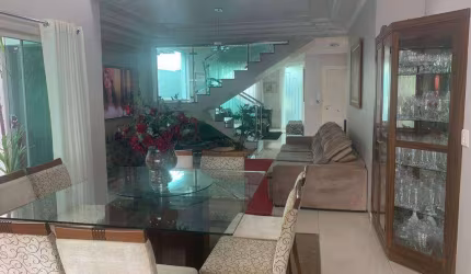 Casa à venda, 380 m² por R$ 1.290.000,00 - Jardim do Lago - Uberaba/MG