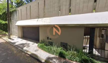 Casa de 2 andares, 161m², 3 quartos, 1 suíte  com 4 vagas