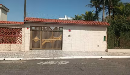 Imperdível Casa à Venda em Praia Grande-SP, Bairro Real: 4 quartos, 3 suítes, 1 sala, 4 banheiros, 4 vagas, 360m².