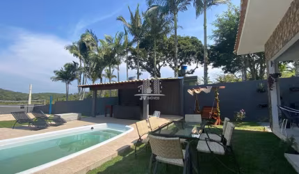 Linda chÁcara com piscina, Medeiros, Barra Velha - SC