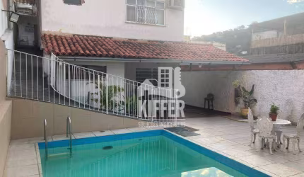 Casa 5 qts na Rua Magnólia Brasil