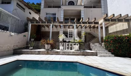Casa com 4 quartos para alugar, 238 m² por R$ 8.250/mês - São Francisco - Niterói/RJ