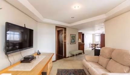Cobertura duplex com 5 dormitórios e vista panorâmica no Bigorrilho