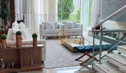 Casa ampla com 4 suítes em condomínio fechado no Campo Comprido