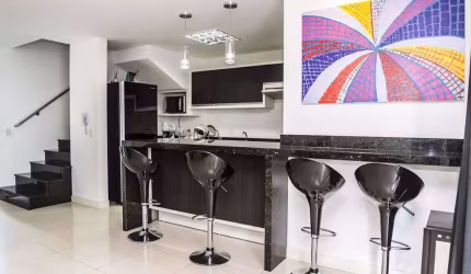 Apartamento com 2 dormitórios - São Francisco - Experimente o Atendimento Boutique;