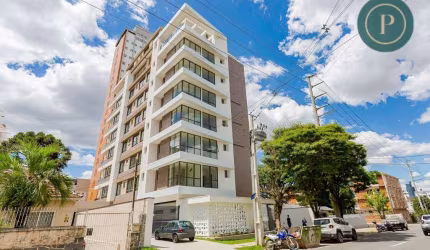 Apartamento com 3 dormitórios no Água Verde