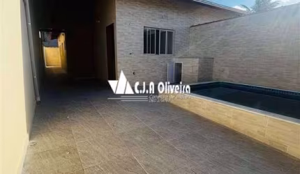 CASA PROXIMO AO MAR EM MONGAGUÁ