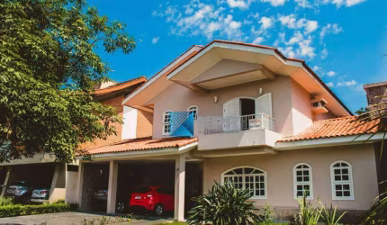 Casa à venda com 3 dormitórios, 243 m²  - Conjunto Residencial Esplanada do Sol - São José dos Campos/SP