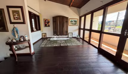 Casa com 3 quartos à venda na Rua Pascoal Simone, 815, Coqueiros, Florianópolis, 180 m2 por R$ 2.698.000