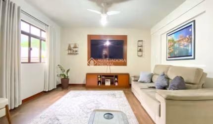 Casa com 4 quartos à venda na Rua Maria Alexandre Machado, 105, Itacorubi, Florianópolis, 396 m2 por R$ 1.900.000