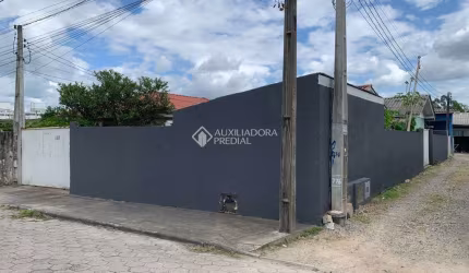 Casa com 4 quartos à venda na Rua Paulo Vicente de Melo, 141, Rio Grande, Palhoça, 120 m2 por R$ 290.000