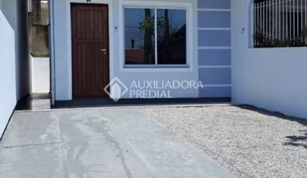 Casa com 2 quartos à venda na Rua Aladin Kule, 44, Bela Vista, Palhoça, 64 m2 por R$ 340.000
