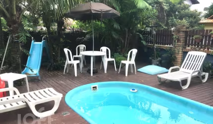 Casa com 3 quartos à venda na Rua Isaltina de Assunção Farias, 473, Rio Tavares, Florianópolis, 160 m2 por R$ 2.200.000