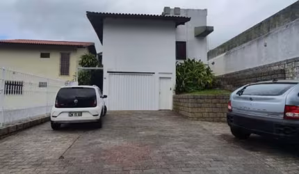 Casa com 6 quartos à venda na Rua Marcus Aurélio Homem, 307, Trindade, Florianópolis, 349 m2 por R$ 1.800.000