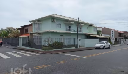 Casa com 6 quartos à venda na Rua José Cândido da Silva, 591, Balneário, Florianópolis, 310 m2 por R$ 1.499.000