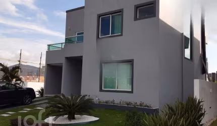 Casa em condomínio fechado com 3 quartos à venda na Rodovia Aparício Ramos Cordeiro, 110, Campeche, Florianópolis, 209 m2 por R$ 2.690.000