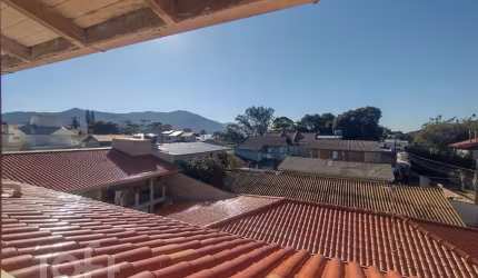 Casa com 4 quartos à venda na Servidão Bonifácio da Rosa, 110, Lagoa da Conceição, Florianópolis, 300 m2 por R$ 1.490.000