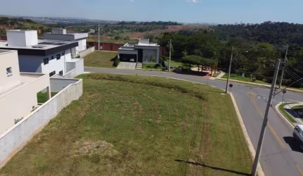 Lote em Condomínio Fechado para Venda em Senador Canedo, Jardins Bolonha