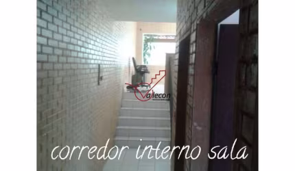 EXCELENTE SOBRADO com 2 Dorms, com Suíte e 3 pavimentos em TAUBATÉ