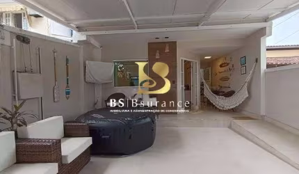 Casa com 3 quartos à venda na Rua Edson Zuzart Jr, 77, Maravista, Niterói por R$ 860.000
