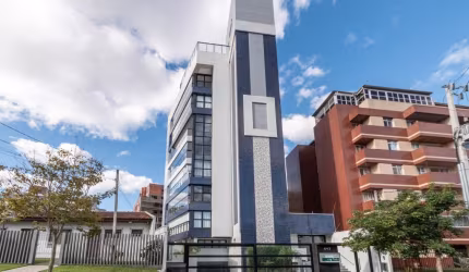 Cobertura duplex para venda tem 324 metros quadrados com 3 quartos em Água Verde