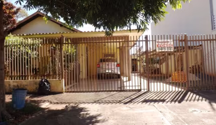 Casa com 3 quartos à venda na Zona 07