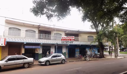 ALUGA-SE APTO SOBRE LOJA PRAÇA SÃO VICENTE JD. ALVORADA